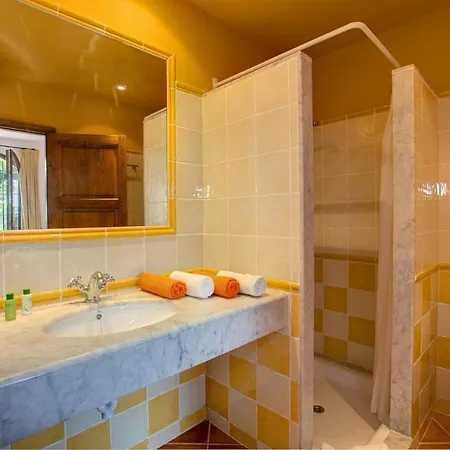 Sleeps 16 Pool * Regencós